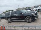 Cadillac Escalade Luxury Image 14