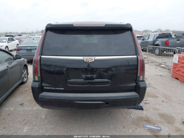 Cadillac Escalade Luxury Image 9