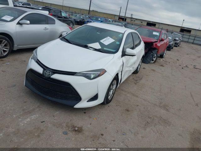 Toyota Corolla L Image 4