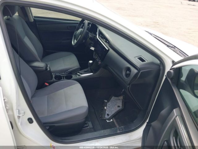 Toyota Corolla L Image 5