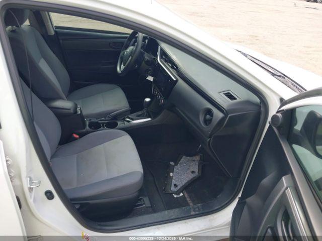 Toyota Corolla L Image 5