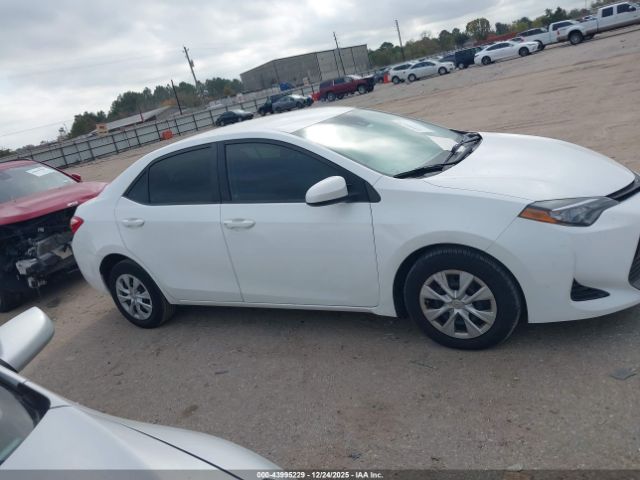 Toyota Corolla L Image 13