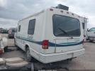 Winnebago Rialta Motorhome Image 3