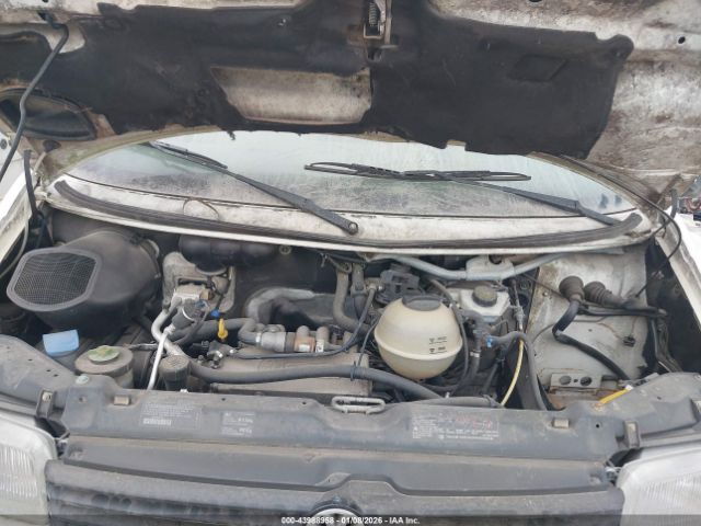 Winnebago Rialta Motorhome Image 11