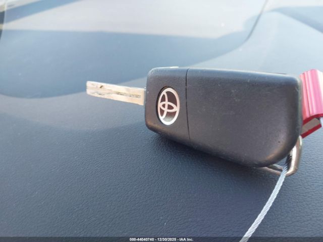 Toyota Corolla Le Image 4