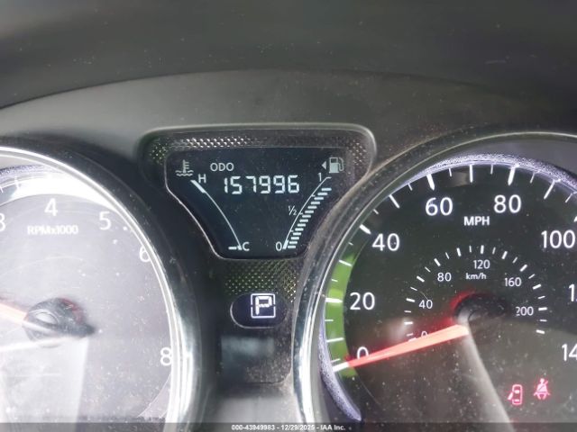 Nissan Versa Image 6