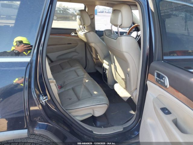 Jeep Grand Cherokee Overland Image 8