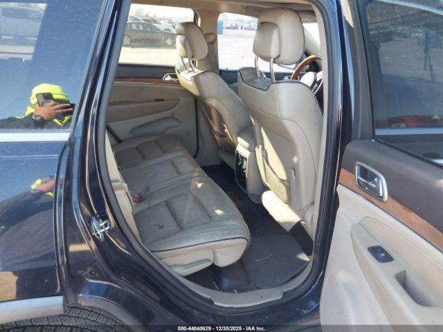 Jeep Grand Cherokee Overland Image 8