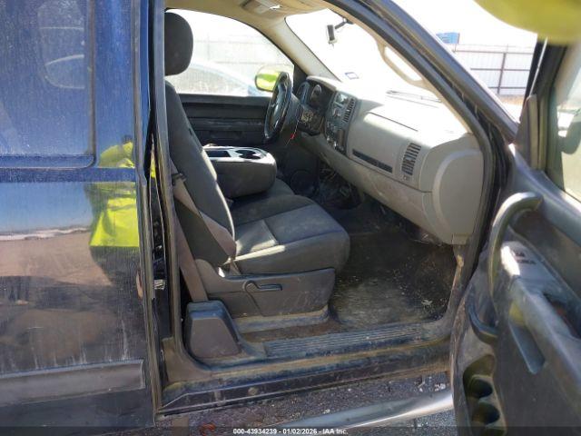 Chevrolet Silverado 1500 Ls Image 10