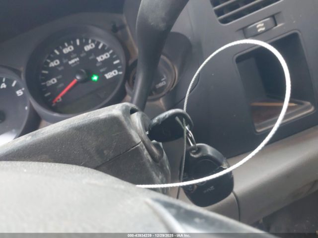 Chevrolet Silverado 1500 Ls Image 12