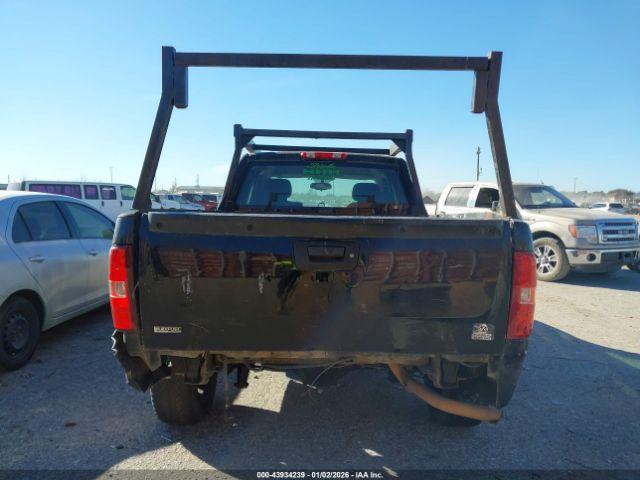 Chevrolet Silverado 1500 Ls Image 14