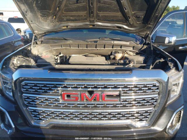 GMC Sierra 1500 Denali Image 10