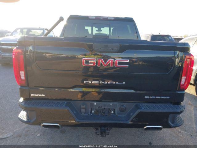 GMC Sierra 1500 Denali Image 14