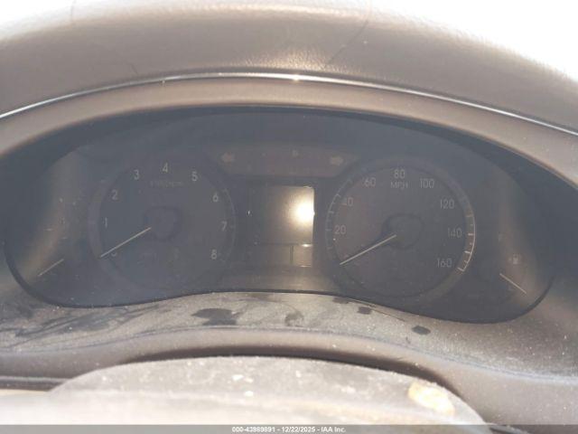 Hyundai Genesis 4.6 Image 6