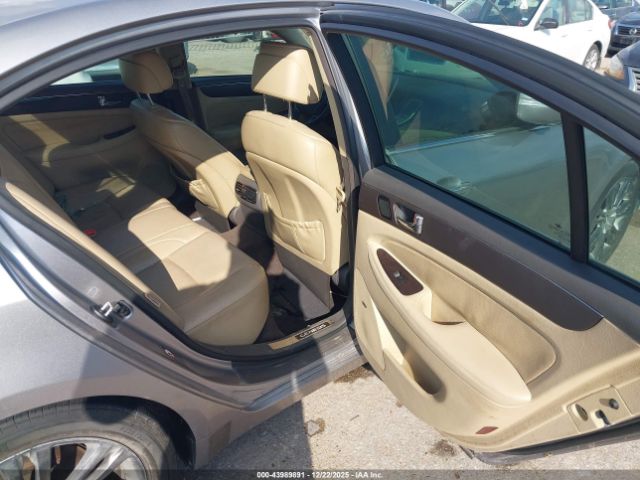 Hyundai Genesis 4.6 Image 8