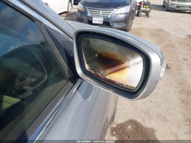 Hyundai Genesis 4.6 Image 9