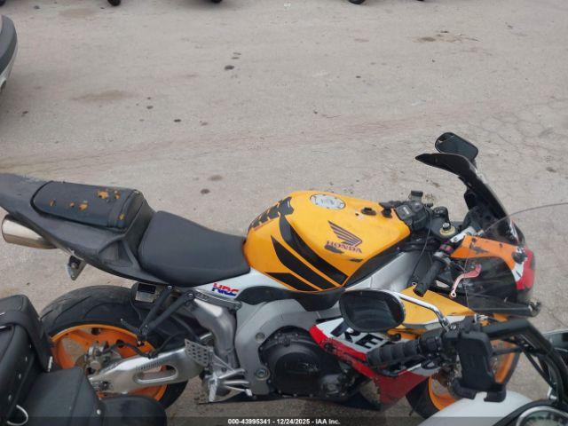 Honda Cbr1000 Rr Image 8